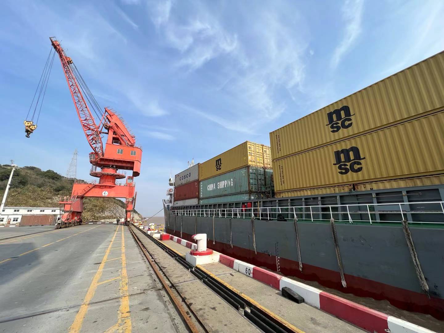 1642753186315728.jpg f7f3cdff1cbe19fd9f2929ca27426ad.jpg