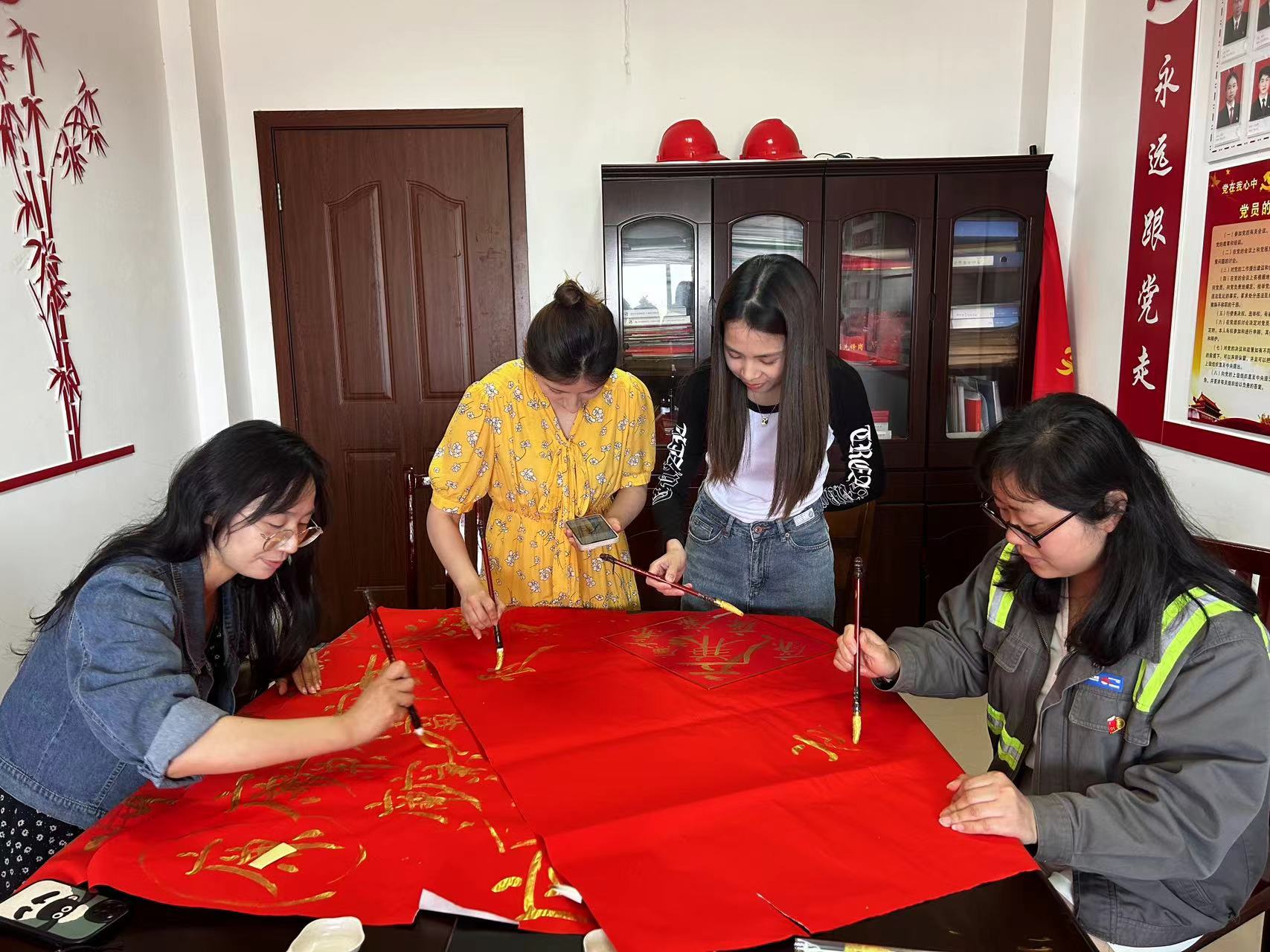 1715581675488602.jpg 71c1a5568ed8da45c568f3bfafe01c3.jpg